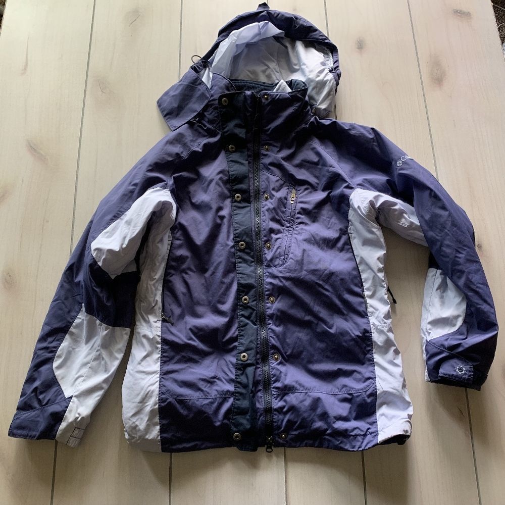 womens M 3 in 1 Columbia winter jacket blue